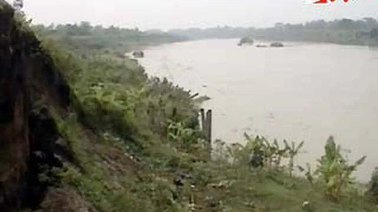 111106btanggul-jombang.jpg