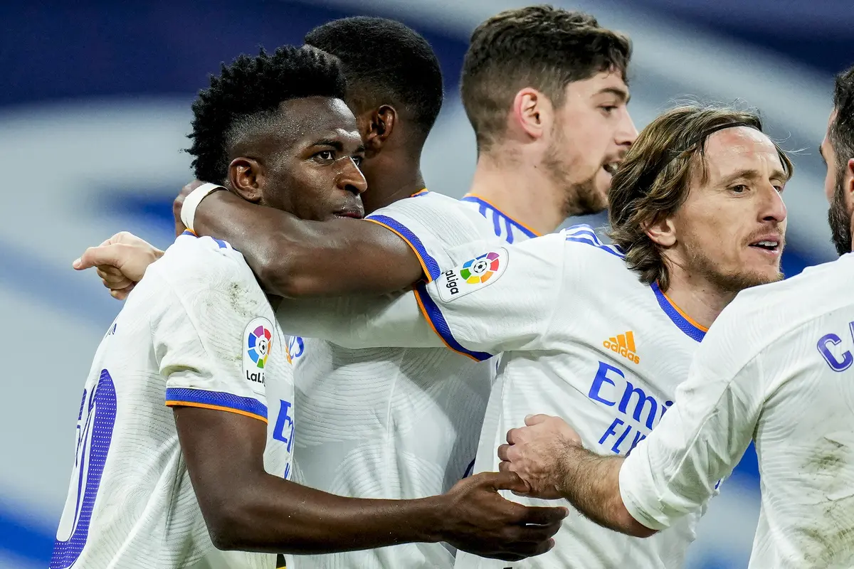 Foto: Benzema dan Suarez Sumbang Gol, Duo Madrid Pesta Gol di Liga Spanyol