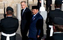 VIDEO: Paspampres Bule Badan Tegap Kawal Prabowo di Kanada, Lindungi saat Masuk Mobil