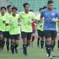 Timnas Indonesia U-16 memulai pemusatan latihan di Stadion Patriot Candrabhaga, Bekasi, Senin (6/7/2020). (PSSI).