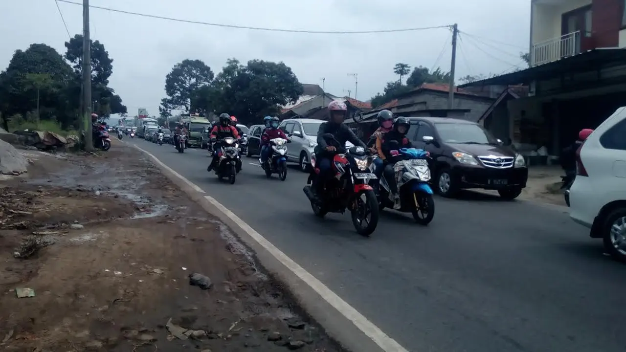 Situasi arus mudik di Garut, Jawa Barat