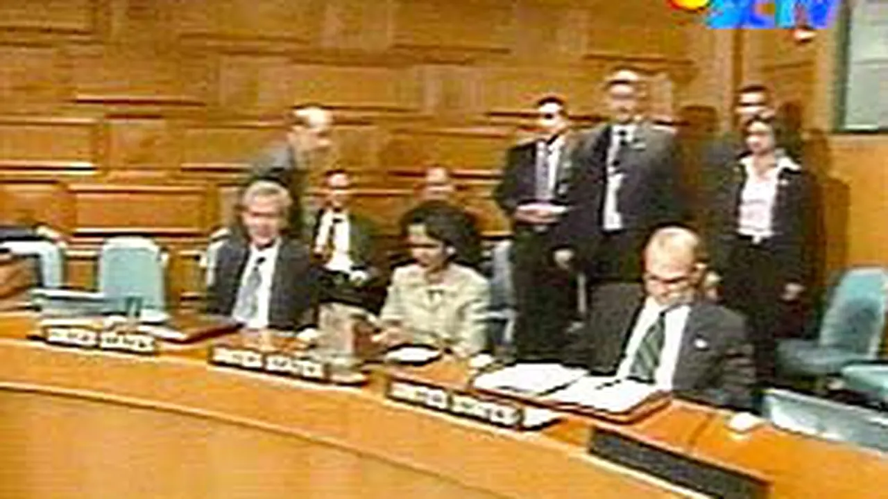 100606aterkini_palestina.jpg