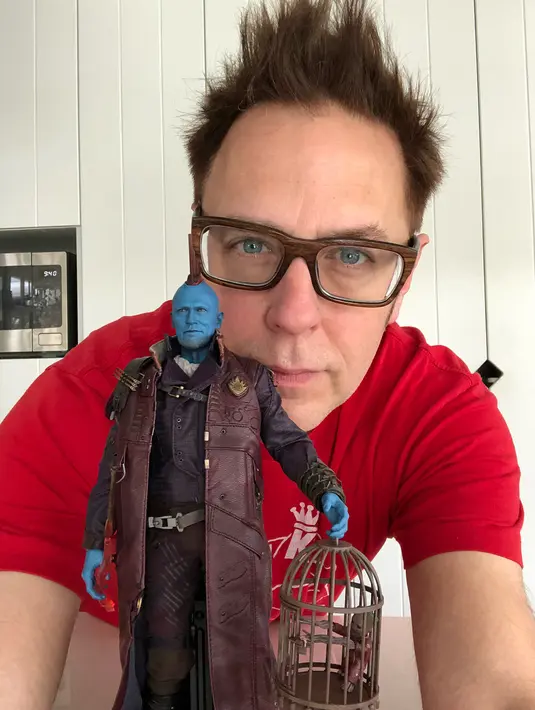 "Hal terbaik setelahh diperkosa adalah ketika kamu selesai diperkosa kamu akan berpikir 'wah tidak diperkosa terasa baik!'" (instagram/jamesgunn)