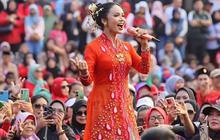 6 Potret Memukau Krisdayanti saat Meriahkan Bung Karno Fest 2026, Penampilannya Jadi Sorotan