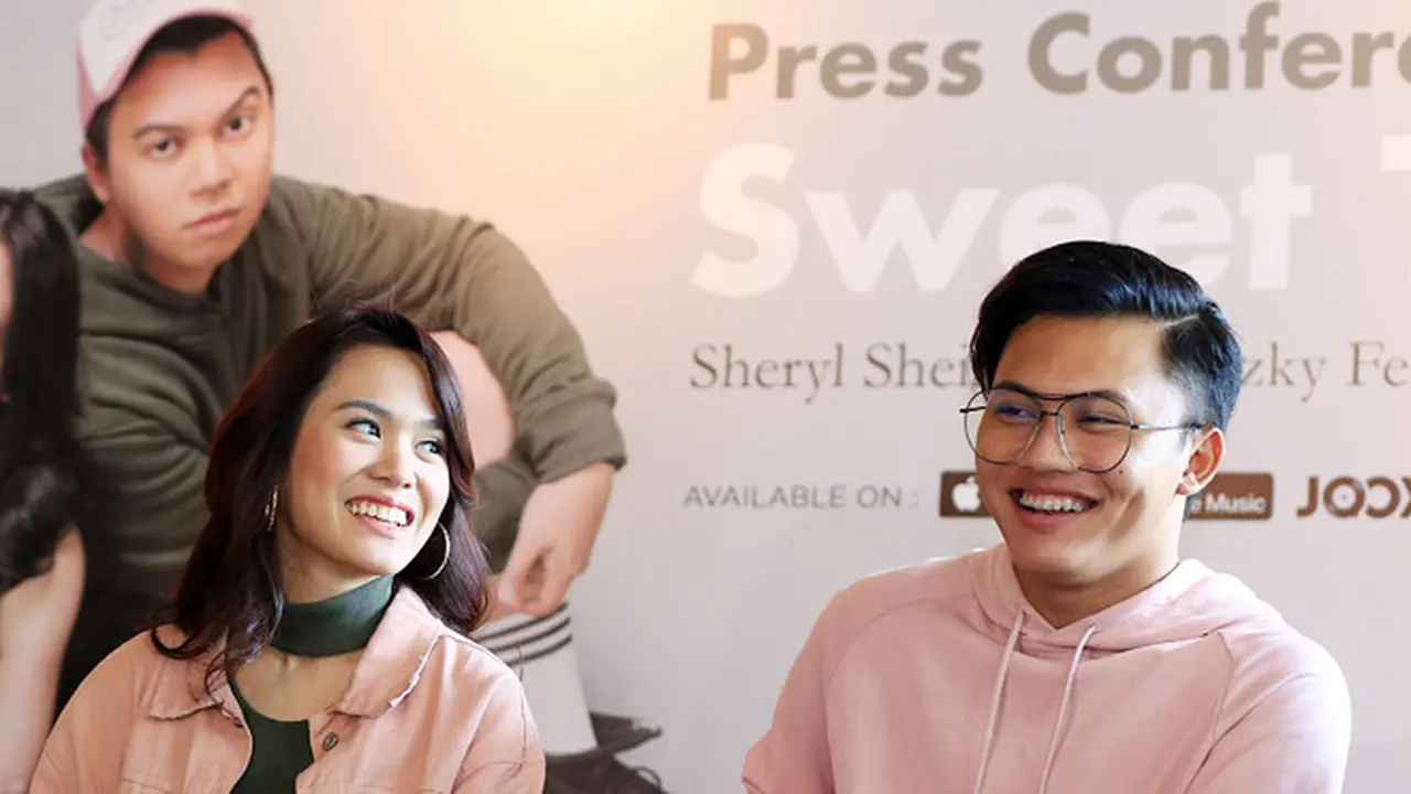 [Bintang] Sheryl Sheinafia dan Rizky Febian