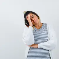 Sahabat Fimela, terlalu lama mengabaikan waktu istirahat justru dapat membuat tubuh kelelahan, performa menurun, bahkan berujung pada gangguan kesehatan. [Dok/freepik.com/8photo]