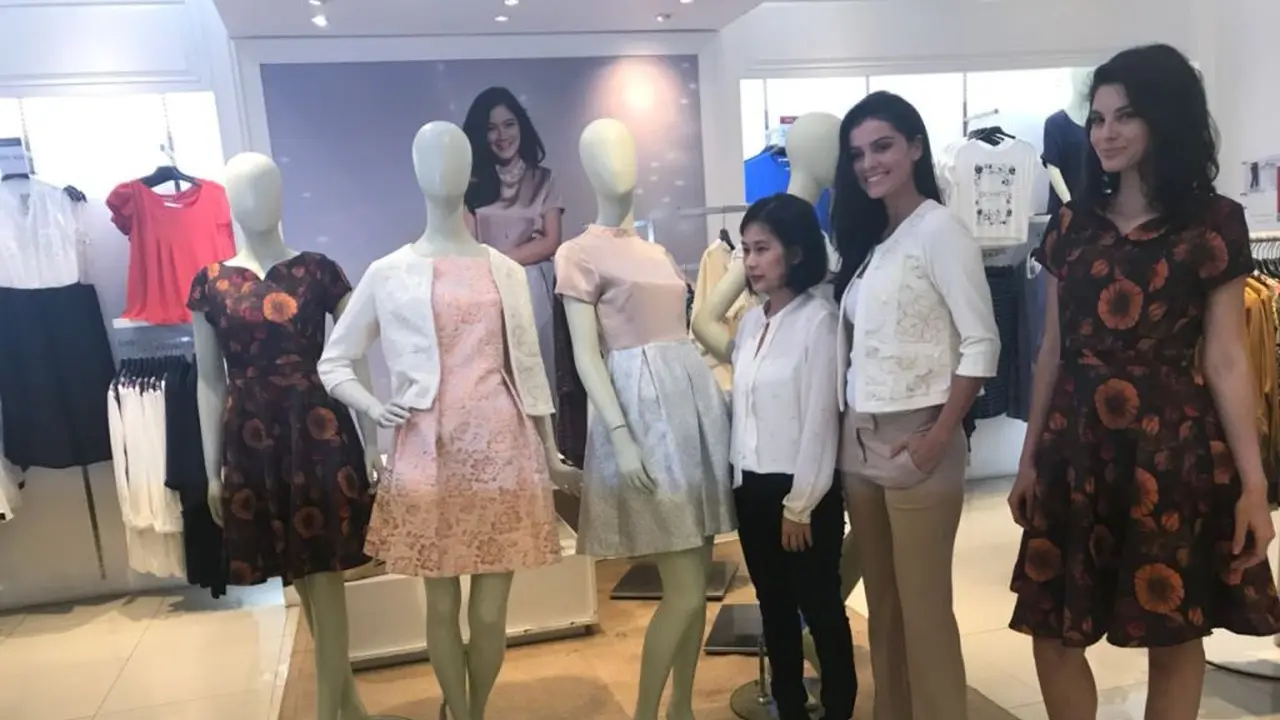 Tampil Stylish dengan Koleksi Metallic Shimmer 2017