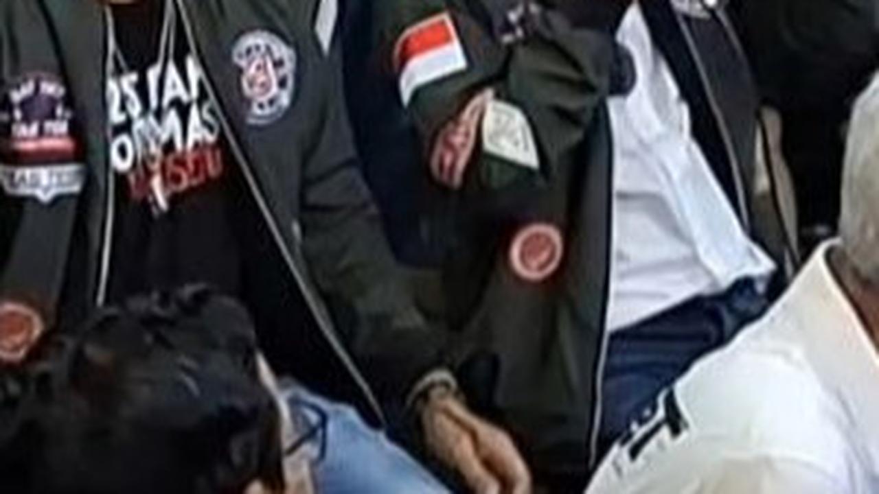 VIDEO: Slank Berjaket Top Gun Dukung Ganjar, Kasih Salam Metal & Revolusi Cinta