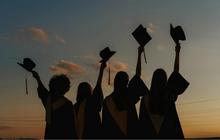 Buntut Kekerasan Seksual Mahasiswa UGM, Bisakah Gelar Guru Besar Seorang Dosen Dicabut?