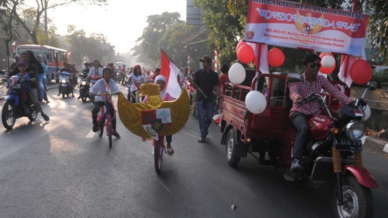 Kemeriahan parade sepeda hias sambut Hari Kemerdekaan