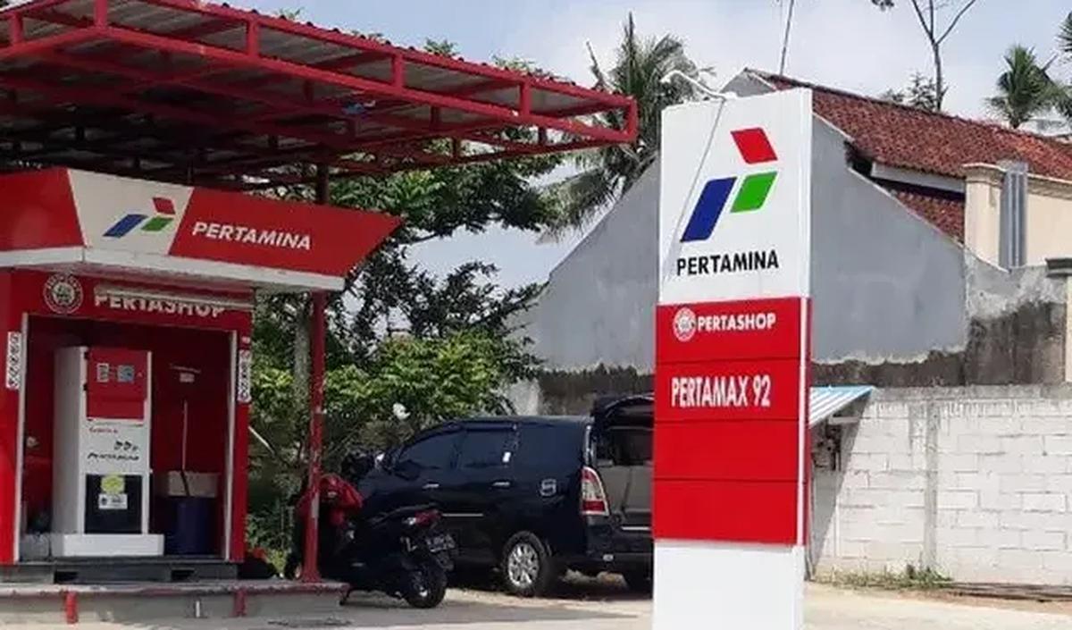 Pengamat energi, Hanifa Sutrisna menilai bahwa program Pertashop harus tetap dilanjutkan.