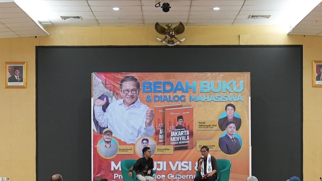 Pramono Anung menghadiri bedah buku Pramono Anung: Jakarta Menyala Sukses Mendunia