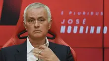 Jose Mourinho saat diperkenalkan sebagai pelatih Benfica.&nbsp;(AP Photo/Ana Brigida)