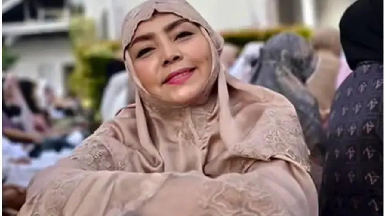 7 Momen Lebaran Mayangsari Bersama Keluarga Besar, Khirani Rayakan di Melbourne
