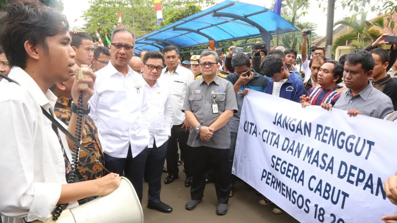 Mensos Agus Gumiwang di Bandung