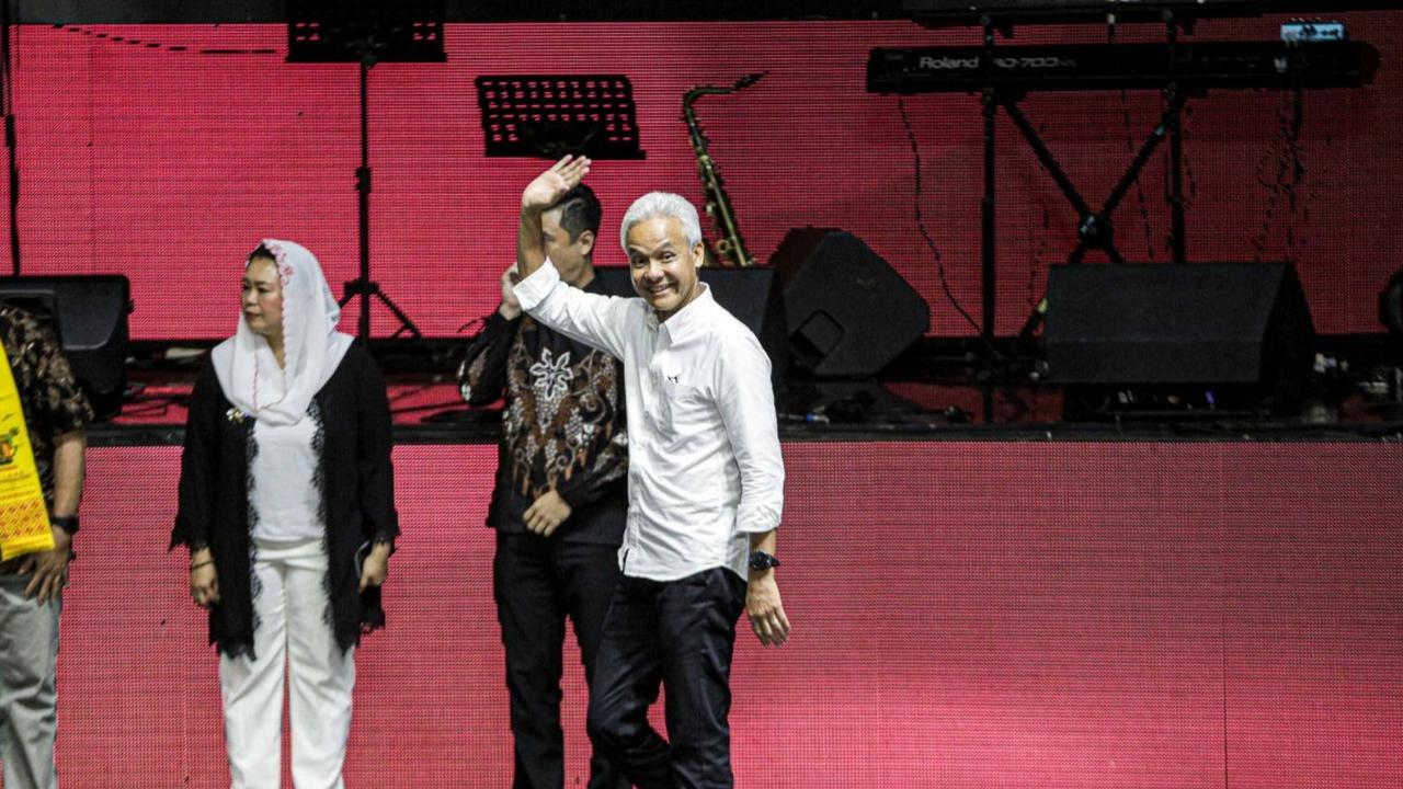 Pasangan calon (paslon) presiden dan wakil presiden nomor urut 3, Ganjar Pranowo dan Mahfud MD menghadiri konser perayaan Natal dan Tahun Baru di Balai Sarbini, Semanggi, Jakarta, Rabu (3/1/2024).