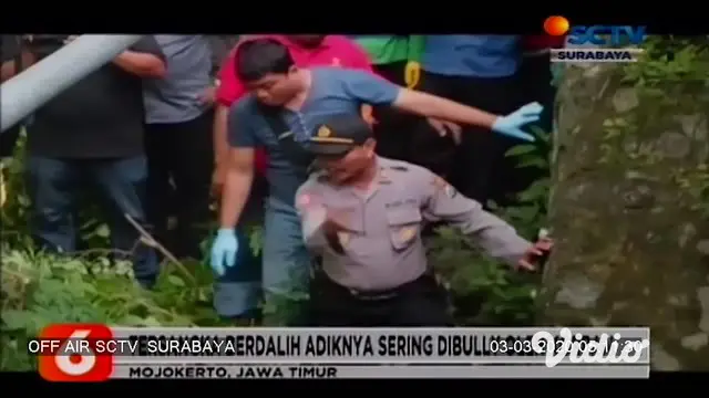 Motif pembunuhan bocah SD yang jenazahnya ditemukan di tepi hutan Kemlagi, Kabupaten Mojokerto, Jawa Timur, pada Kamis (30/1) lalu, terungkap. Dendam dan sakit hati melatarbelakangi pembunuhan terhadap korban.