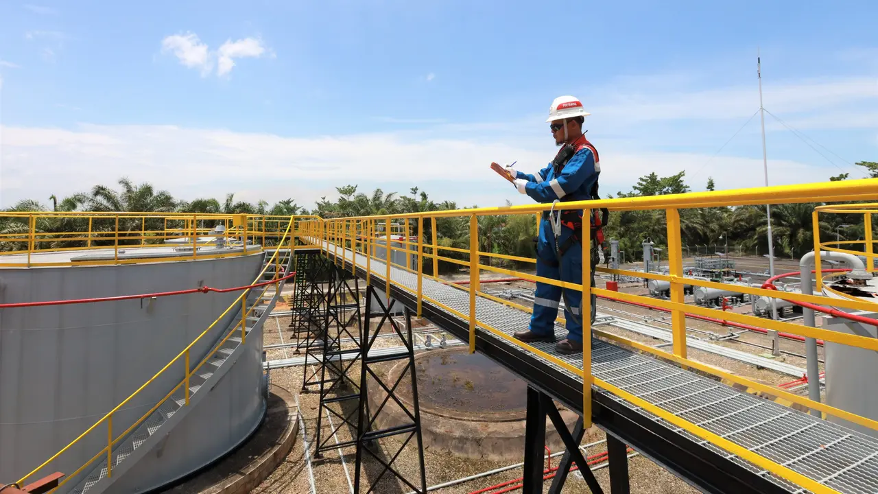 PT Pertamina Hulu Energi (PHE) mencatatkan produksi migas sebesar 1,04 juta barel setara minyak per hari (MBOEPD). (Dok PHE)