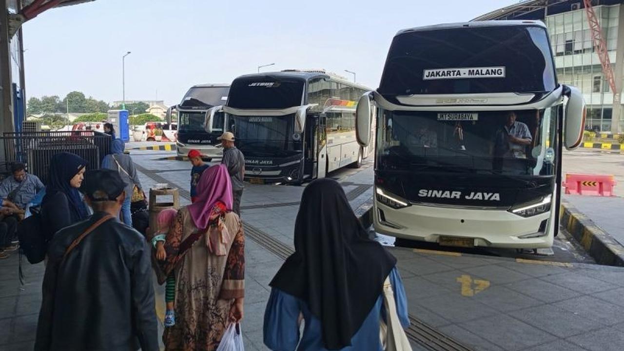 Jumlah Pemudik Anjlok Drastis, Loket Bus di Terminal Pulo Gebang Mulai Tutup H-1 Lebaran 1447 Hijriah