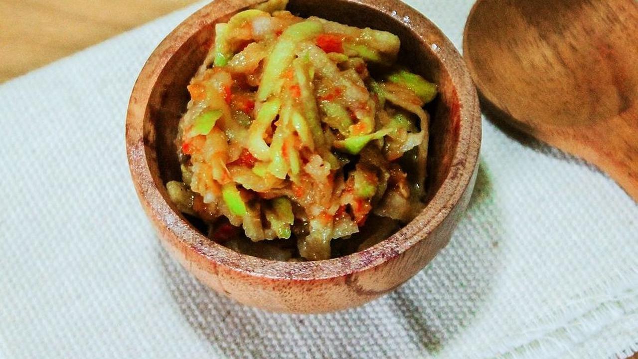 Demikian cara membuat sambal mangga khas Madura.