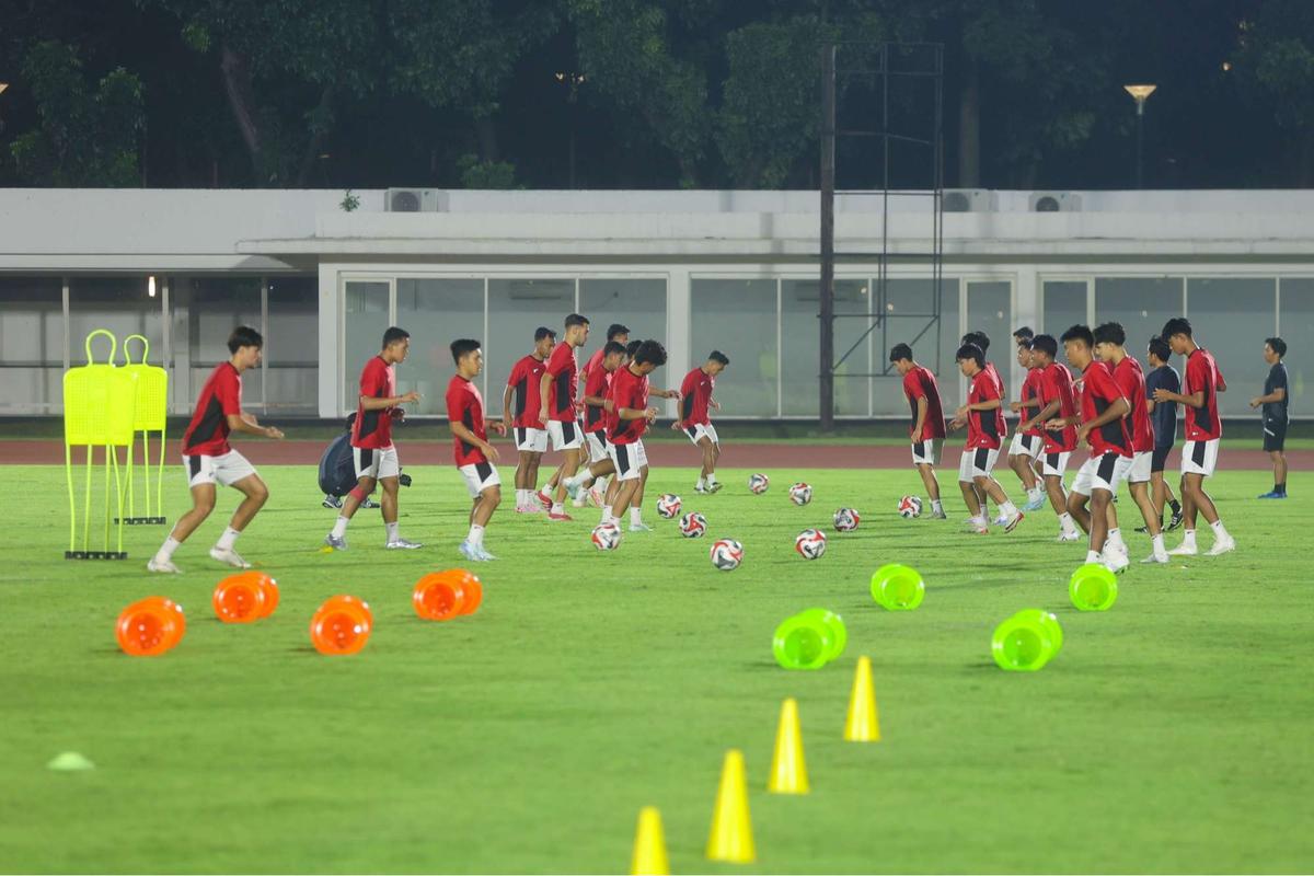 Latihan Timnas Indonesia U-23 jelang hadapi Filipina di Piala AFF U-23