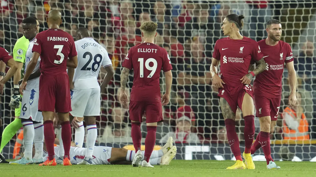 Foto: Debut di Kandang, Darwin Nunez Malah Dapat Kartu Merah dan Gagal Persembahakan Kemenangan Perdana Liverpool di Liga Inggris