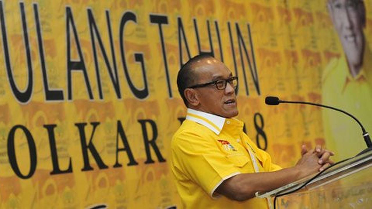 Kalau Anda tahu sudah berapa banyak yang Ical pecat, itu banyak!