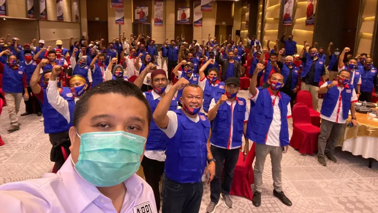 Erwin Aksa kukuhkan tim pemenangan Appi-Rahman (Istimewa)