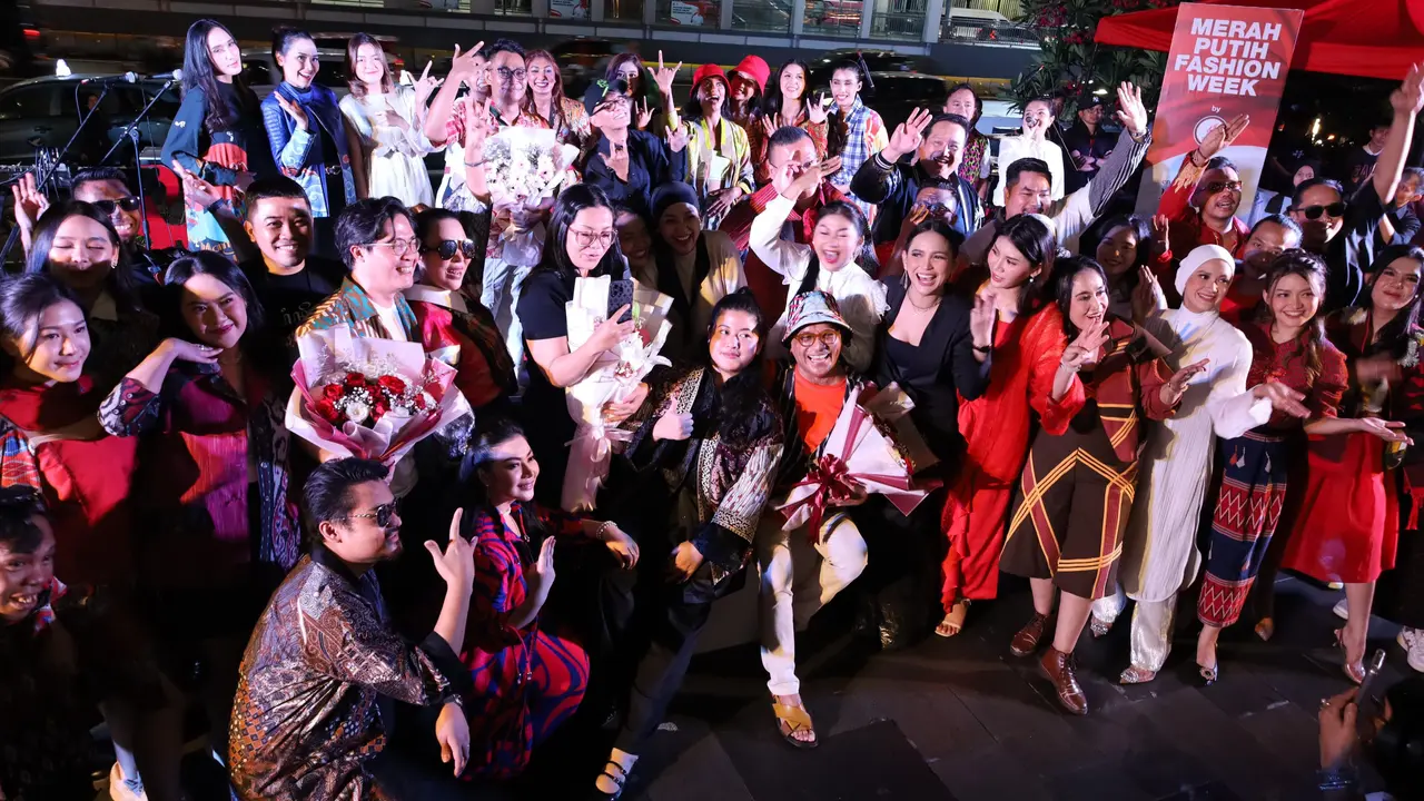 Merah Putih Fashion Week yang digagas DPP Taruna Merah Putih