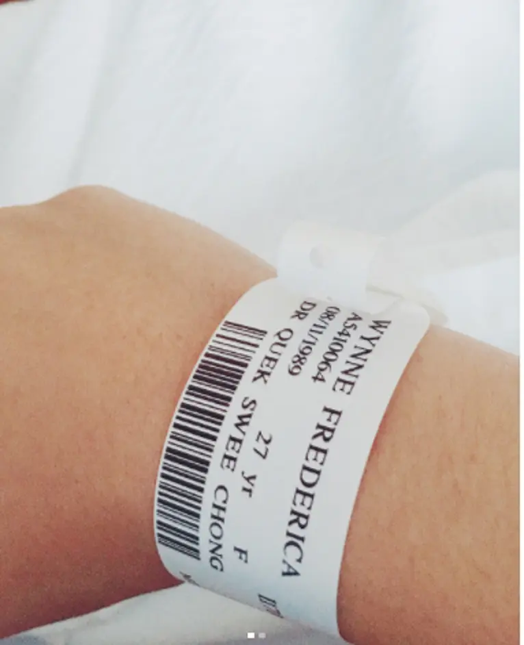 Chacha Frederica jalani operasi di Singapura. (Instagram/chachadico)