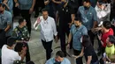 Jokowi tak lama berada di Pasar Tanah Abang. Kabarnya Jokowi akan ke Sarinah, namun iring-iringan presiden kembali ke Istana karena Jokowi akan menerim DPP PPP. (Liputan6.com/Faizal Fanani)