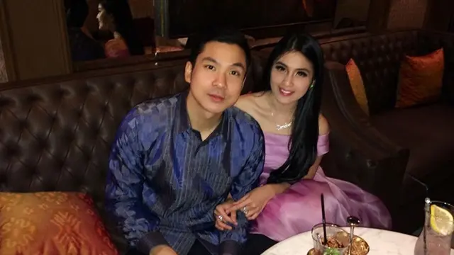6 Potret Lawas Sandra Dewi, Sudah Cantik dan Memesona Sejak Dulu