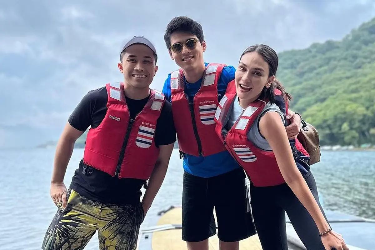 [Fimela] Luna Maya dan Maxime Bouttier