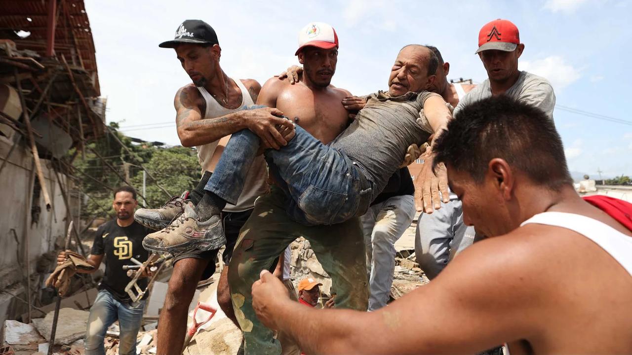FOTO: Korban Tewas Gempa Venezuela Terus  Bertambah,  Tim SAR Berpacu dengan Waktu
