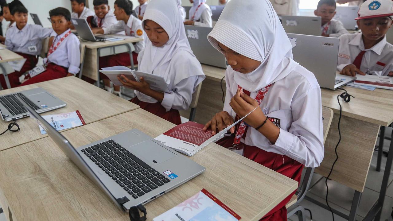 FOTO: Hari Pertama Penuh Semangat di Sekolah Rakyat