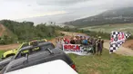 Komunitas pecinta roda empat 4x4 asal Kota Sukabumi, SOCA Solidarity, menggelar perjalanan menuju Ujung Kulon, Jumat (15/5/14), (Liputan6.com/Faizal Fanani)