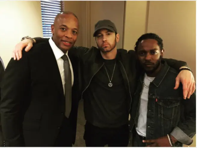 Eminem bersama Dr. Dre dan Kendrick Lamar saat menghadiri premiere serial TV The Defiant Ones. (Instagram - @eminem)