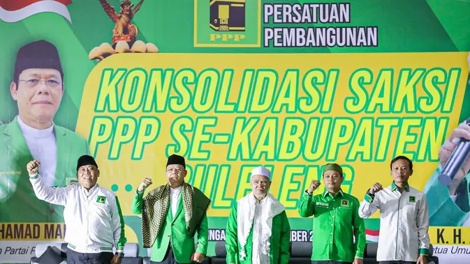 Plt Ketum PPP Muhamad Mardiono melantik saksi Pemilu 2024 di Kabupaten Buleleng, Bali. (Foto: PPP)