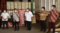 Menteri Pertanian (Mentan) Syahrul Yasin Limpo melakukan mengecekan ketersediaan bawang bombai ke gudang salah satu importir. (Dok Kementan)