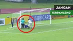 Berita video aksi menahan bola kiper Australia U-16, Adam J. Pavlesic, saat menghadapi Irak U-16 pada Piala AFC U-16 2018, Selasa (25/9/2018). Bila Timnas Indonesia U-16 lolos menjadi juara grup dan bertemu Australia, jangan sampai terpancing emosi k...