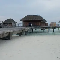 Setelah memberikan kejutan kecil di hari ulang tahun Celine Evangelista, Stefan William mengajak sang istri berlibur di Maldives. Potret kebahagaiaan dan keharmonisan pasangan ini begitu terlihat. (Instagram/stefannwilliam)