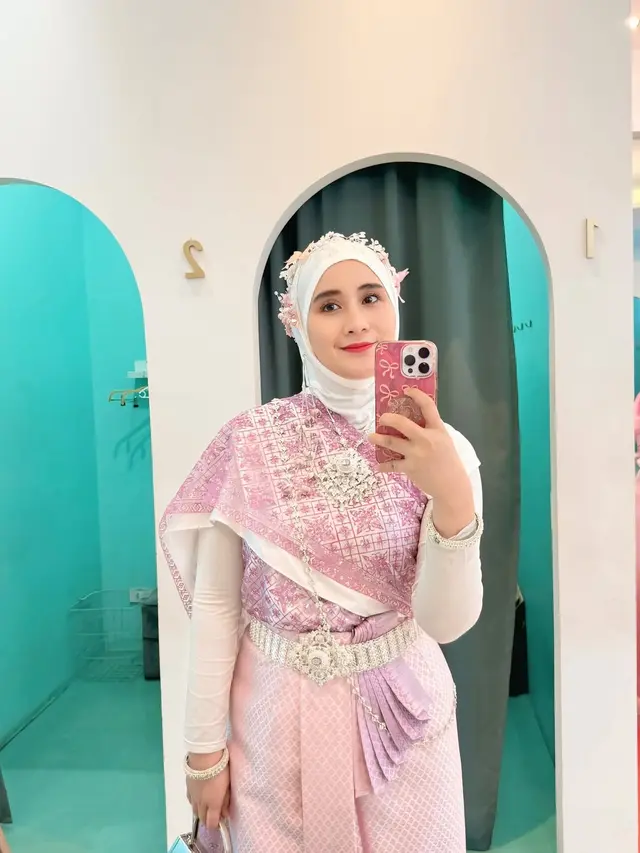 8 Potret gaya Liburan Ryana Dea di Thailand, sampai dikomen Citra Kirana disebut kayak bidadari 