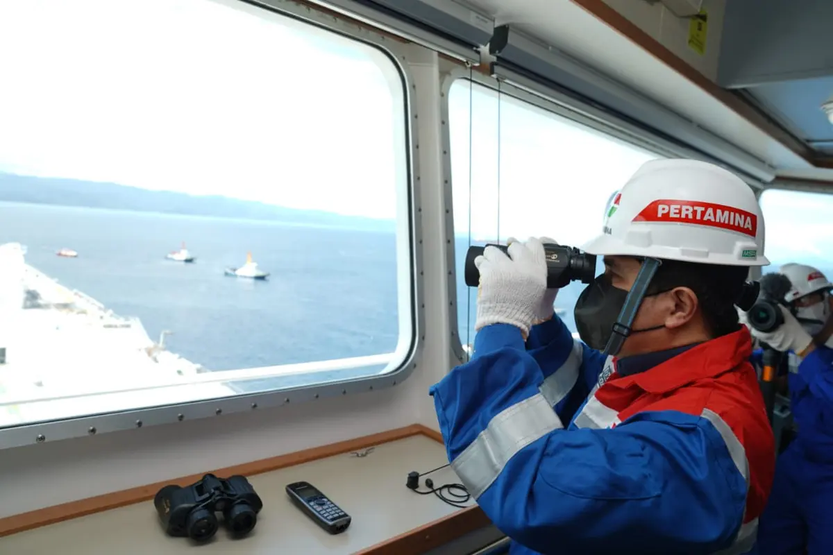 Menteri BUMN, Erick Tohir di atas kapal PERTAMINA PRIDE