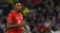 Kebersamaan Jerome Boateng dan Bayern Munich sudah berakhir sejak akhir Juni kemarin. Padahal, Boateng berhasil mempersembahkan total 22 trofi untuk Bayern Munich. Musim tersuksesnya bersama Bayern Munich yaitu pada 2012/2013 dan 2019/2020 dengan menyabet trable winner. (Foto: AFP/Christof Stache)