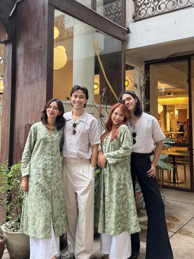 Nadin Amizah dan Faishal Tanjung dengan Vidi Aldiano dan Sheila Dara (Instagram/@tanjung____)