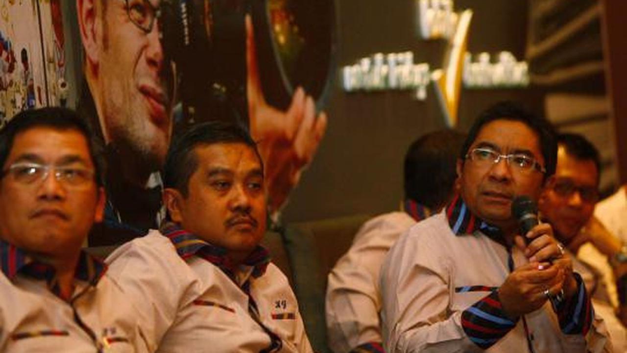 Elvyn Masassya memaparkan kinerja Jamsostek di tahun 2012