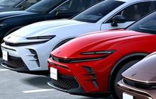 Penampakan All New Toyota Crown Sport, tapi kok Mirip SUV Ferrari Purosangue