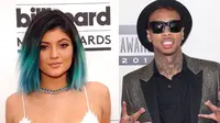 Kylie Jenner kini dikabarkan tengah menjalin hubungan dengan rapper Tyga. (foto: berbagai sumber)
