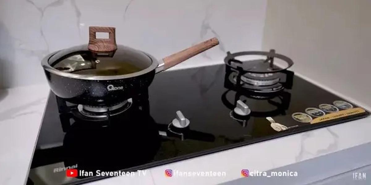 9 Potret Dapur di Rumah Mewah Ifan Seventeen dan Citra Monica yang Modelnya Ala Eropa