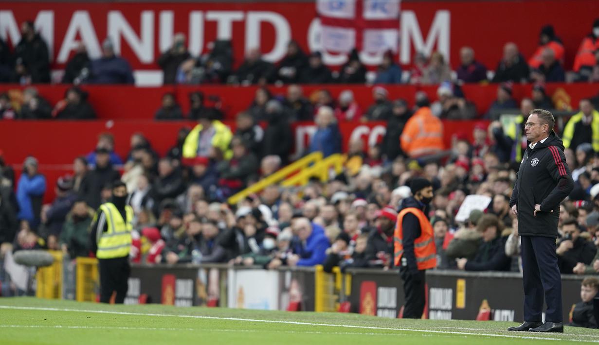 Laga ini menampilkan racikan pertama Ralf Rangnick sebagai pelatih interim tim tuan rumah. (AP Photo/Jon Super)